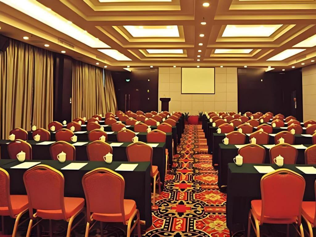 Fortune Hotel Longyan Esterno foto