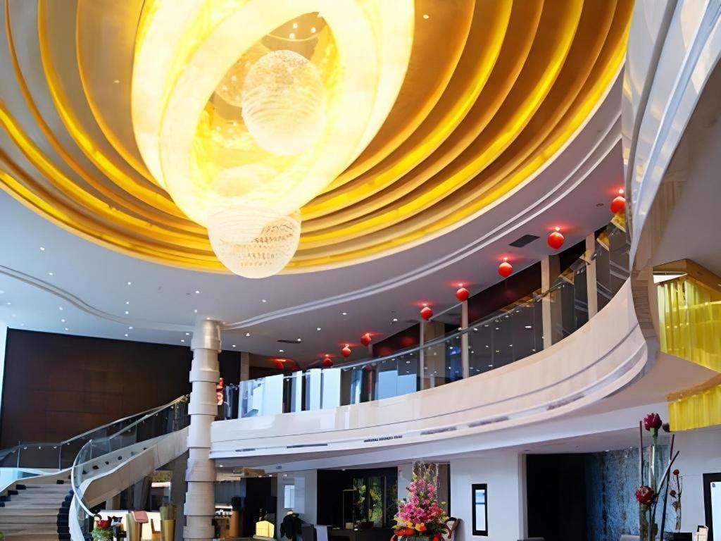 Fortune Hotel Longyan Esterno foto