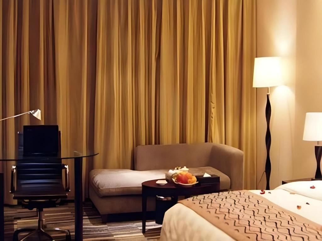 Fortune Hotel Longyan Esterno foto