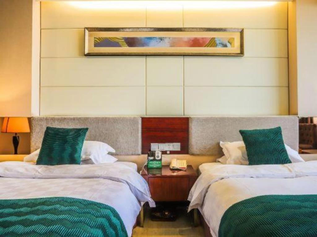 Fortune Hotel Longyan Esterno foto