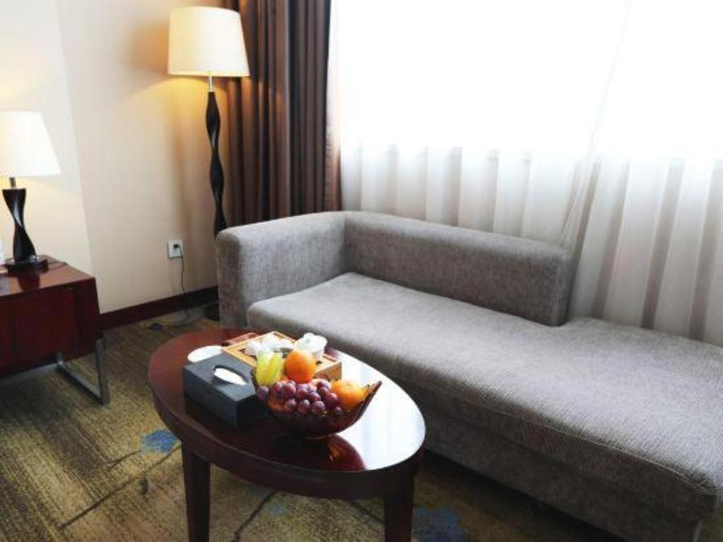 Fortune Hotel Longyan Esterno foto