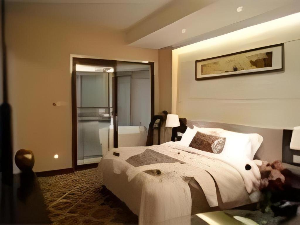 Fortune Hotel Longyan Esterno foto