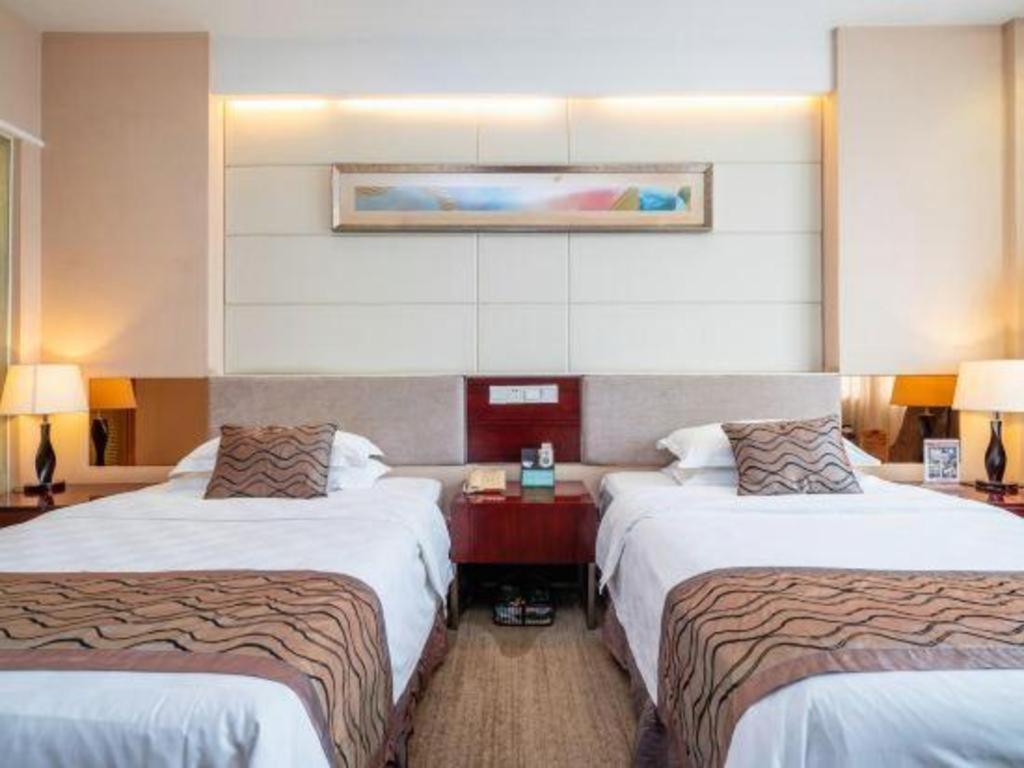 Fortune Hotel Longyan Esterno foto