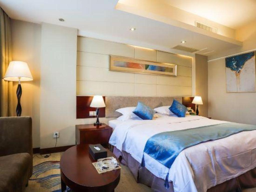 Fortune Hotel Longyan Esterno foto