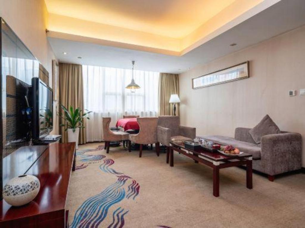 Fortune Hotel Longyan Esterno foto