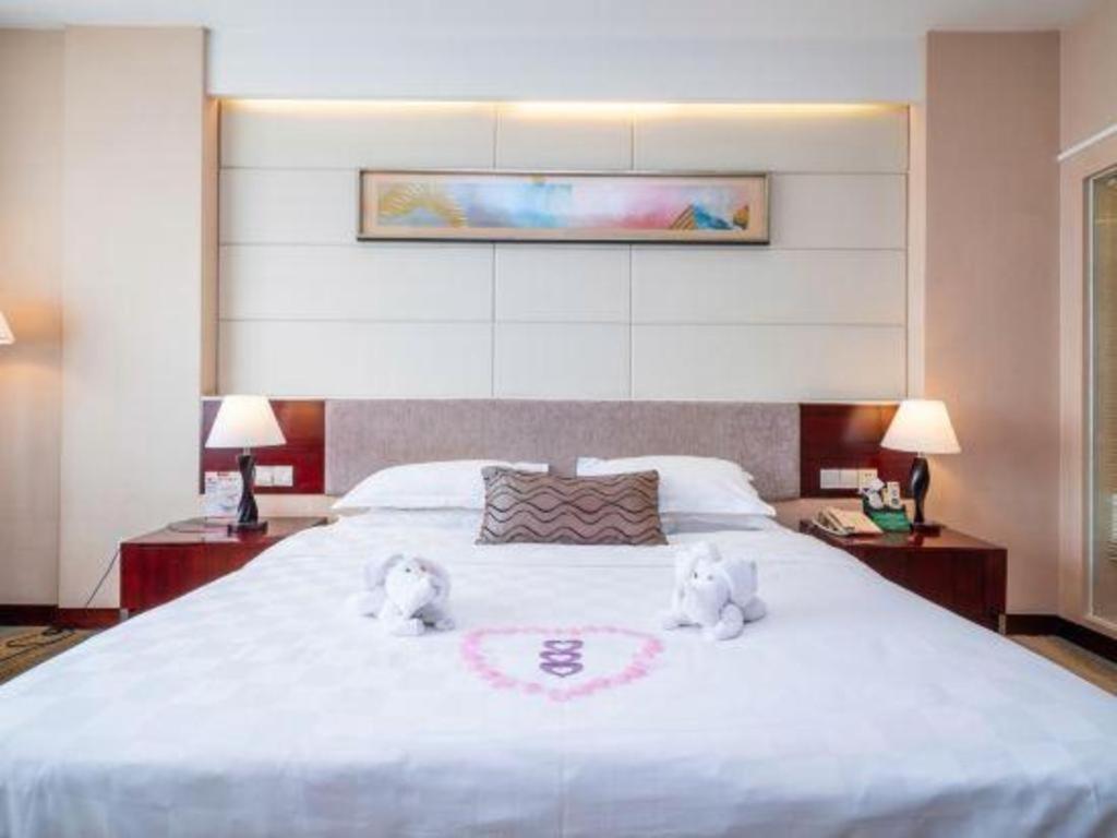 Fortune Hotel Longyan Esterno foto