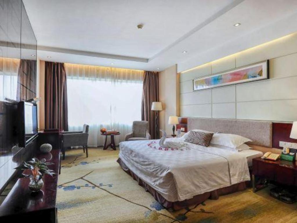 Fortune Hotel Longyan Esterno foto